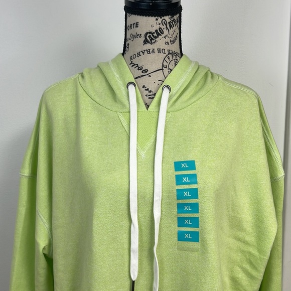 - Brand new with tags Woman’s Steve Madden hooded sweatshirt. Size XXL. - Picture 3 of 16